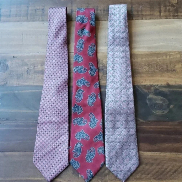 *BUNDLE* THREE DESIGNER TIES - Picture 1 of 7